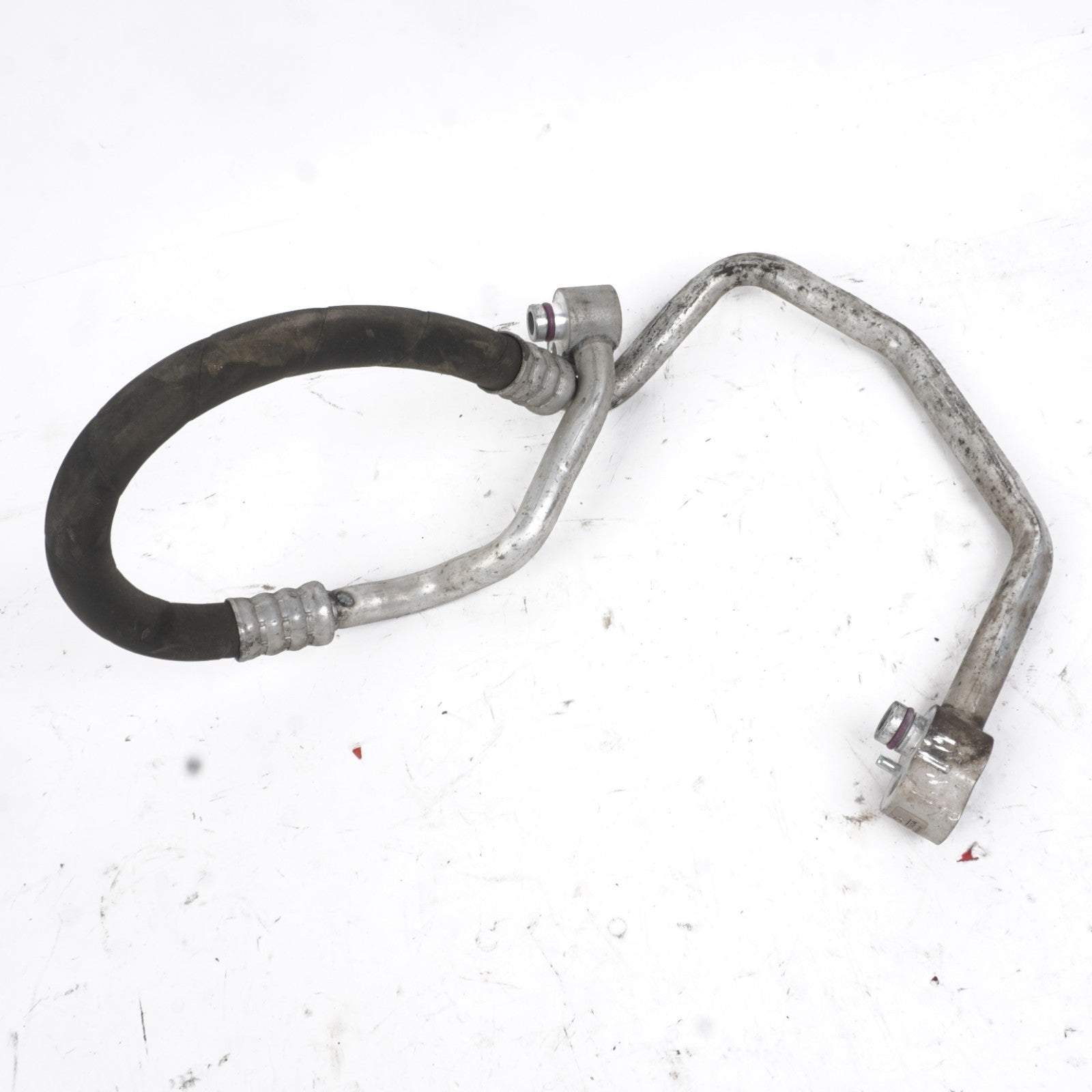 2014-2017 Volkswagen Passat 1.8L AC Refrigerant Discharge Hose 5C0820721S OEM