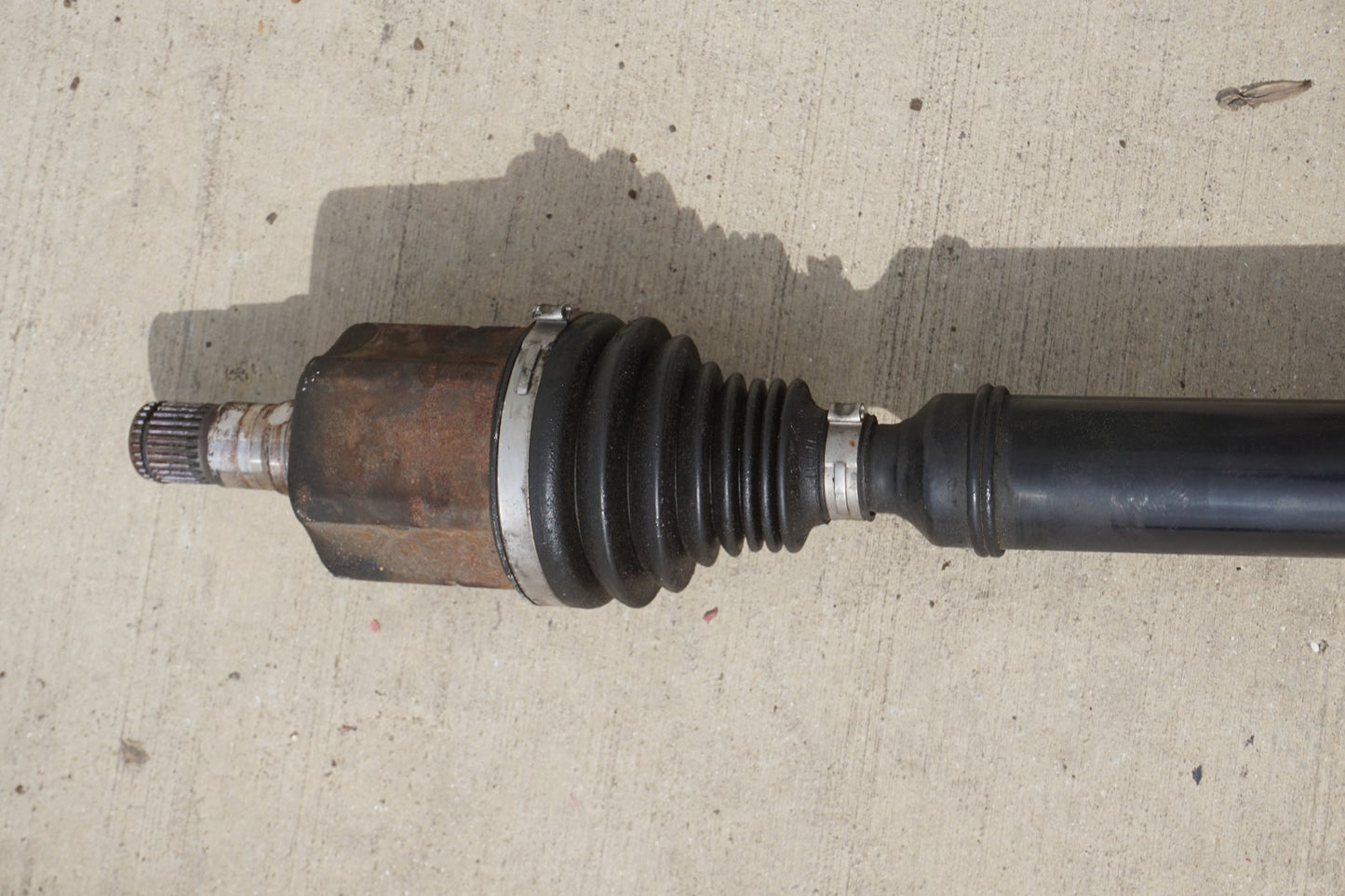 12-15 Volkswagen Passat 2.5L  Front Right Passenger CV Axle Shaft OEM