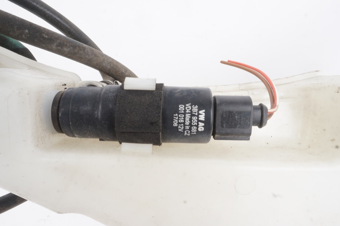 2005 - 2011 Audi A6 S6 Windshield Washer Reservoir OEM