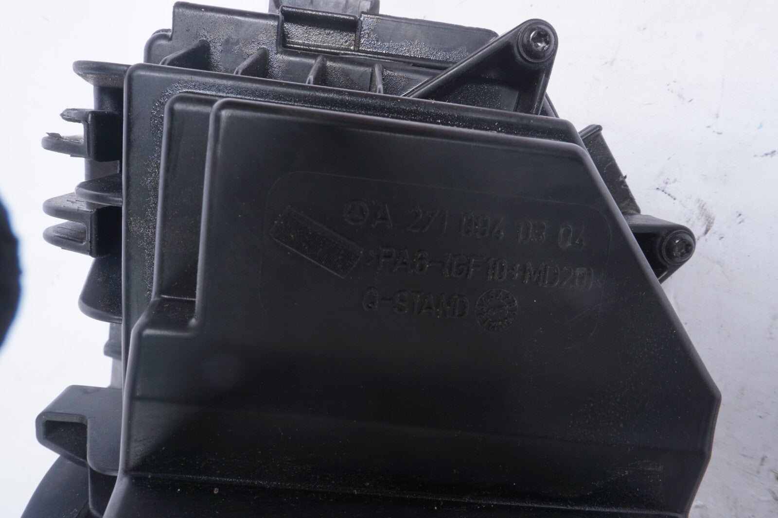 12-14 Mercedes-Benz C250 W204 Air Intake Cleaner Filter Housing Box   OEM