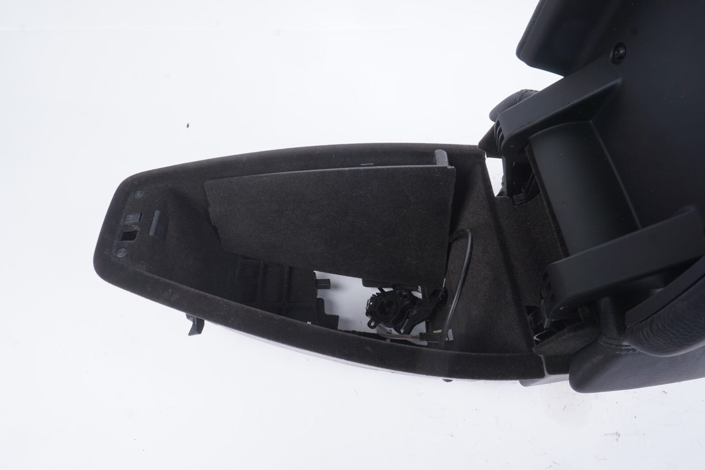 2006 - 2010  BMW 650i E63 E64 Center Console Armrest Lid OEM