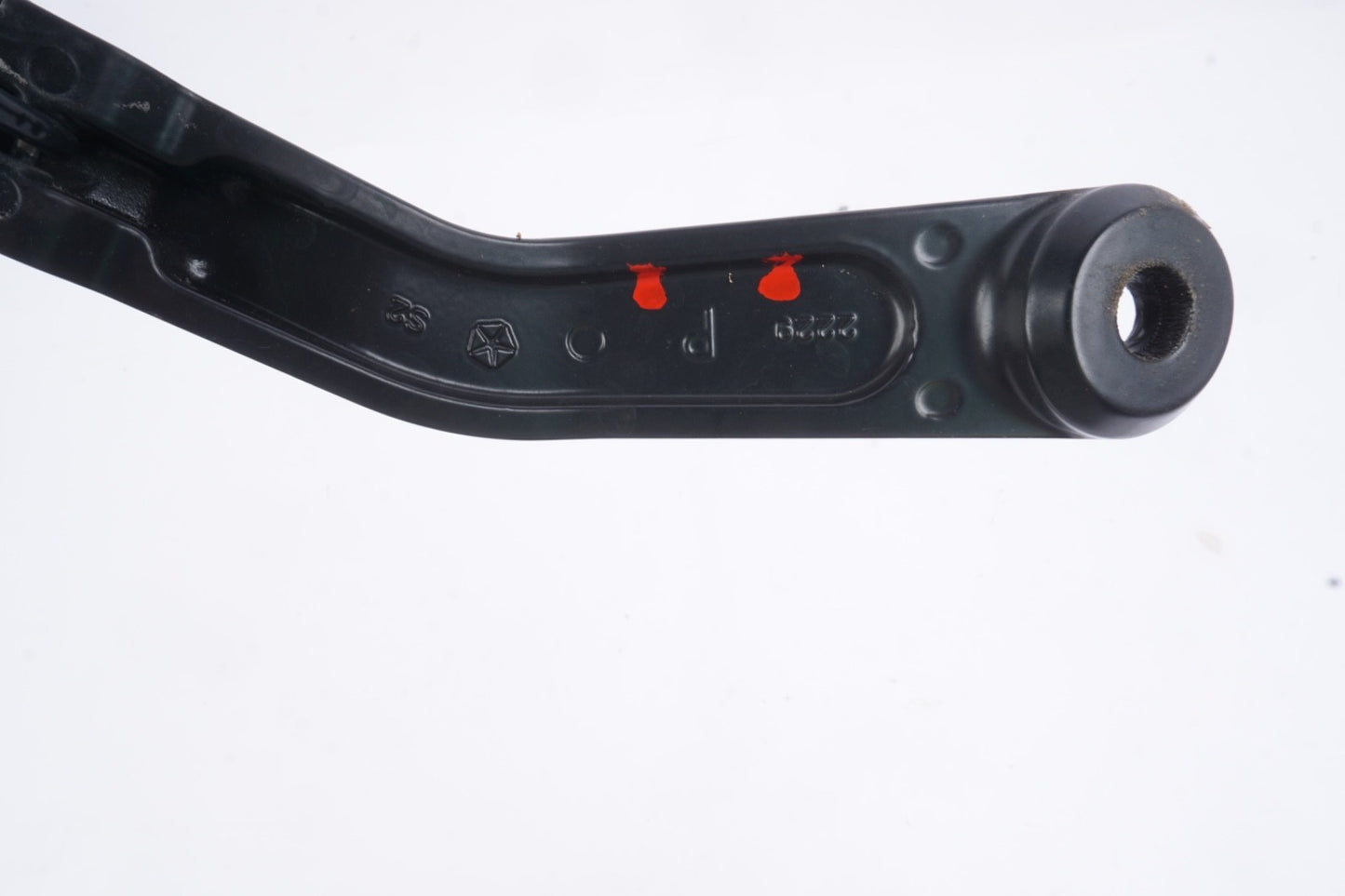 2012 - 2019 Fiat 500 Windshield Wiper Arm Set OEM Left and Right