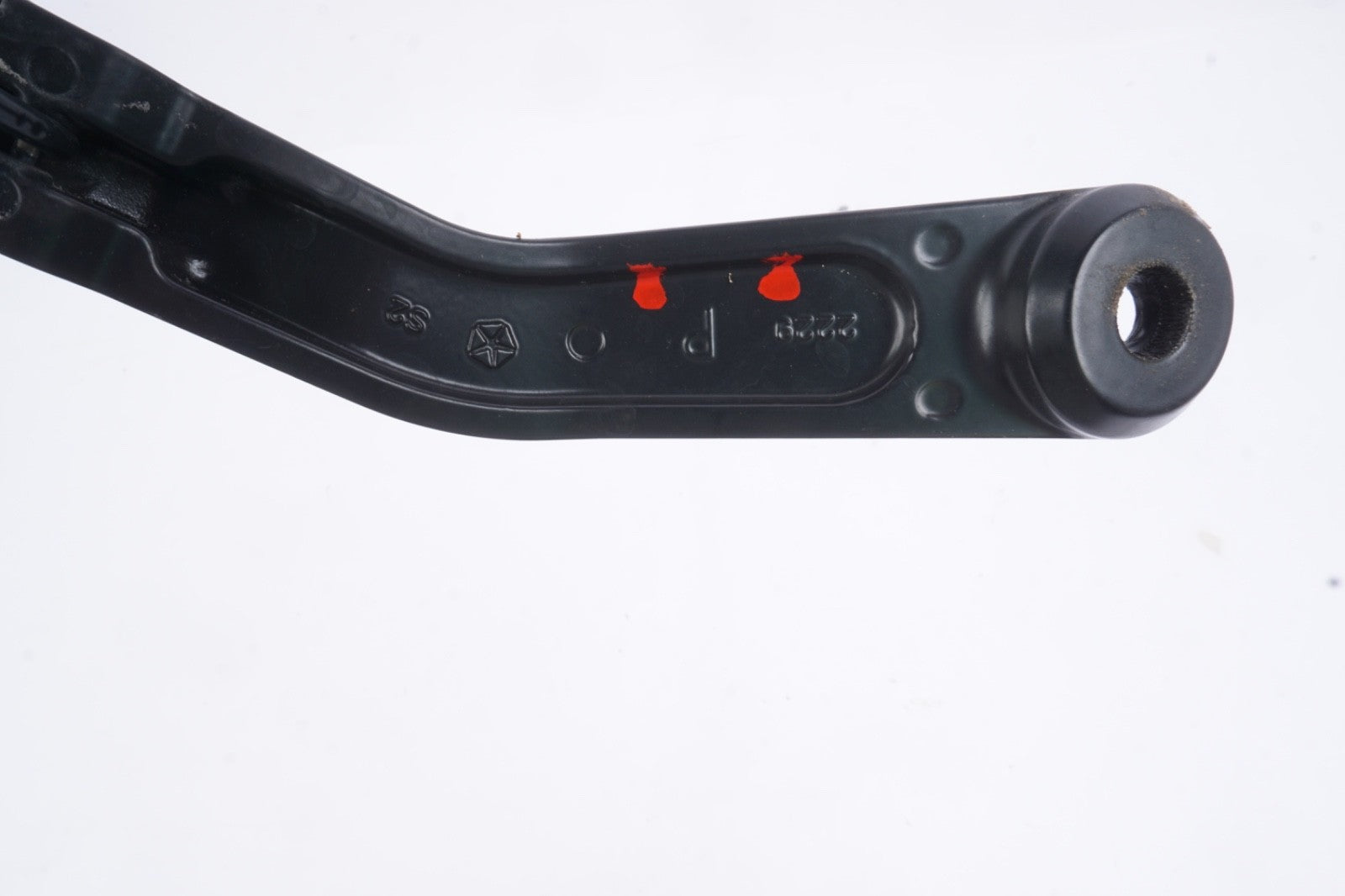 2012 - 2019 Fiat 500 Windshield Wiper Arm Set OEM Left and Right