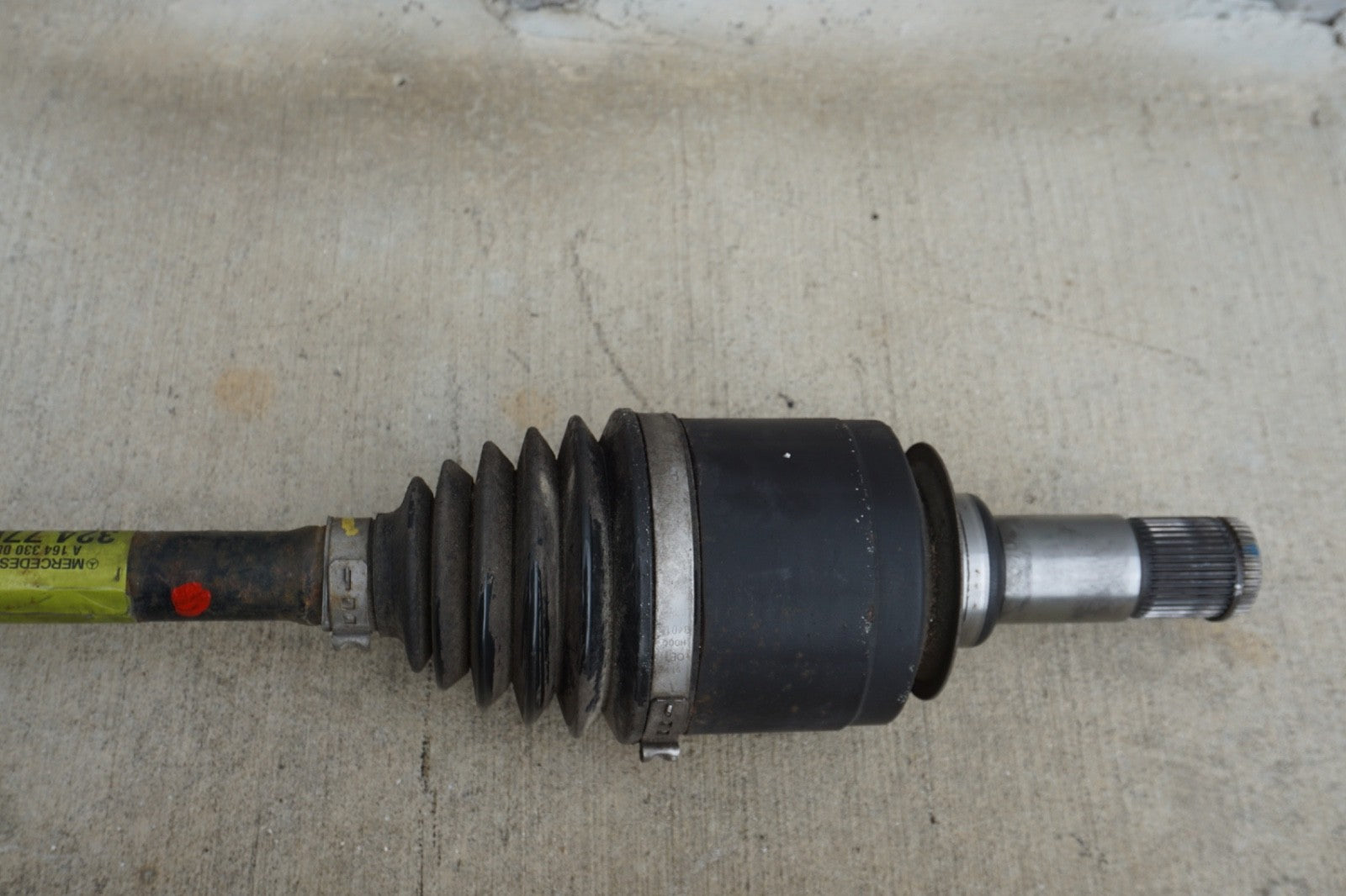 06-12 Mercedes X164 GL450 ML450 Front Left Driver Side Axle Shaft 1643300801 OEM