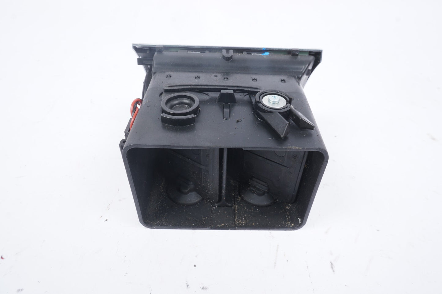 2004  - 2010 Audi A8 A8L Dash Center Ac Heater Air Vent Right Passenger Side OEM