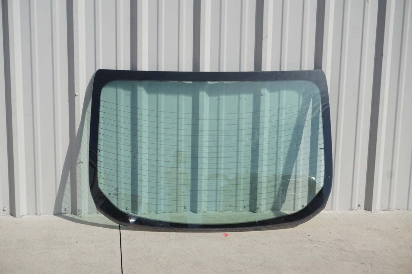 2012 - 2018 FORD FOCUS SE SEDAN REAR BACK WINDSHIELD WINDOW GLASS OEM