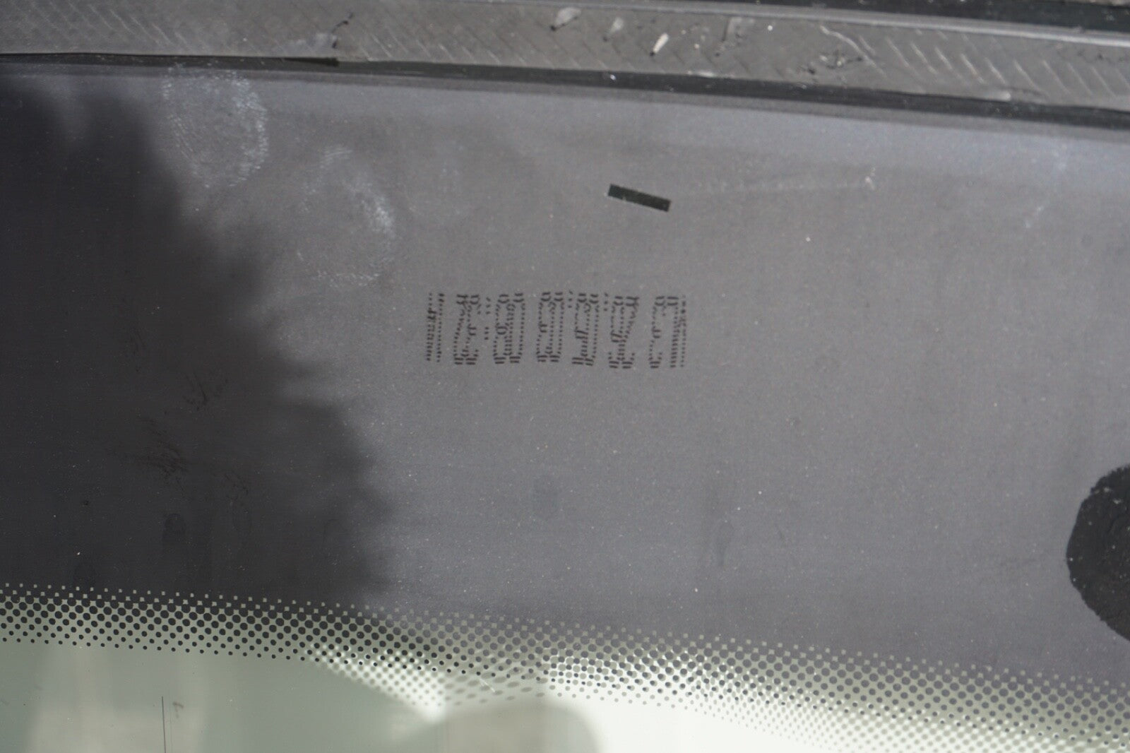 03-04 Mercedes R230 SL500 SL55 AMG Front Windshield Glass Wind Shield OEM