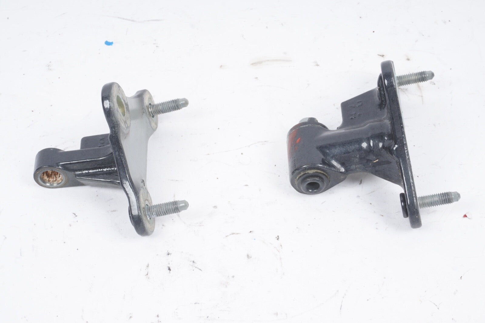 2012-2016 Mercedes E350 W207 OEM Left Driver Side Door Hinges
