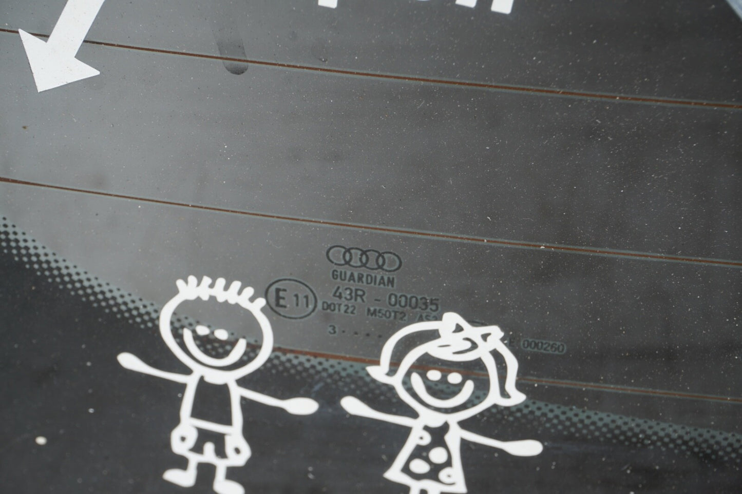 AUDI A8 L REAR BACK WINDSHIELD WINDOW GLASS OEM 2011 - 2017 ✔️