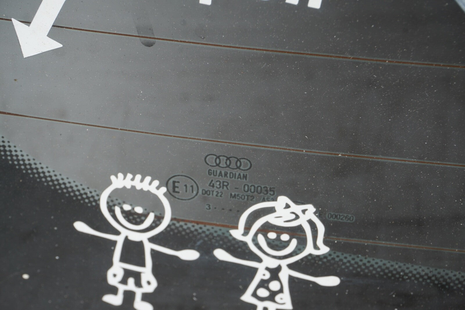 AUDI A8 L REAR BACK WINDSHIELD WINDOW GLASS OEM 2011 - 2017 ✔️