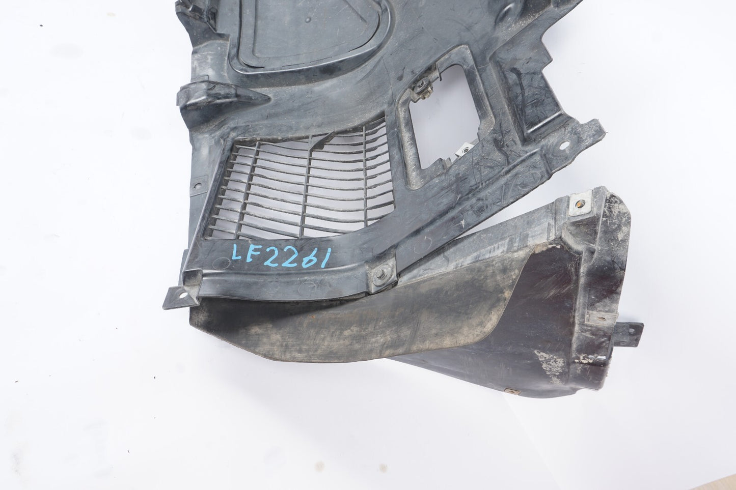 2011-2016 BMW 528i 535i 550i F10 Front Left Driver Side Fender Splash Guard OEM