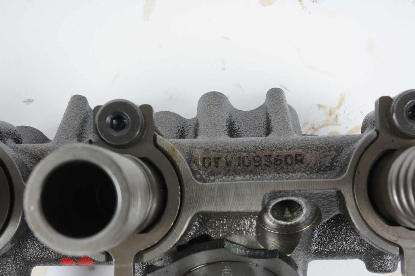 2015 - 2020 BENTLEY MULSANNE 6.8L CAMSHAFT VALVE TAPPET RIGHT PASSENGER SIDE OEM