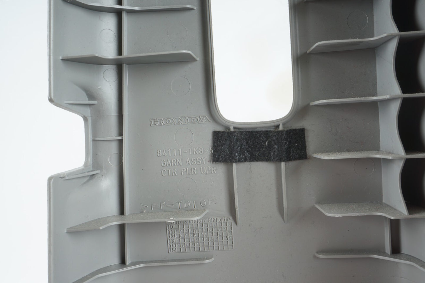 2011 - 2017 HONDA ODYSSEY LEFT DRIVER SIDE UPPER B PILLAR TRIM COVER OEM