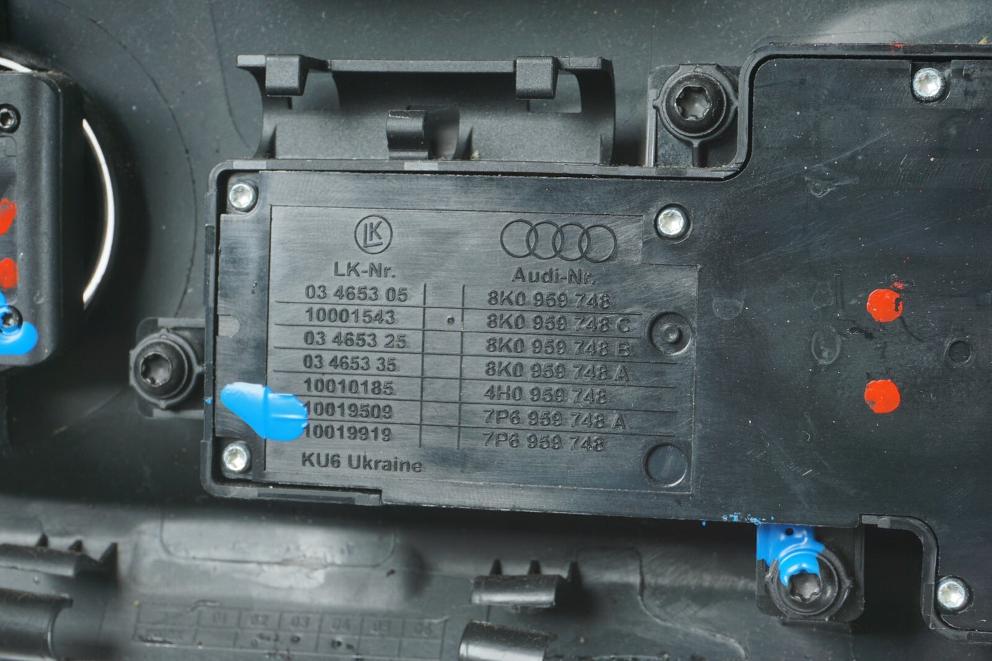 2012 - 2017 AUDI A7 FRONT RIGHT PASSENGER SEAT COVER TRIM W/ CONTROL SWITCH OEM