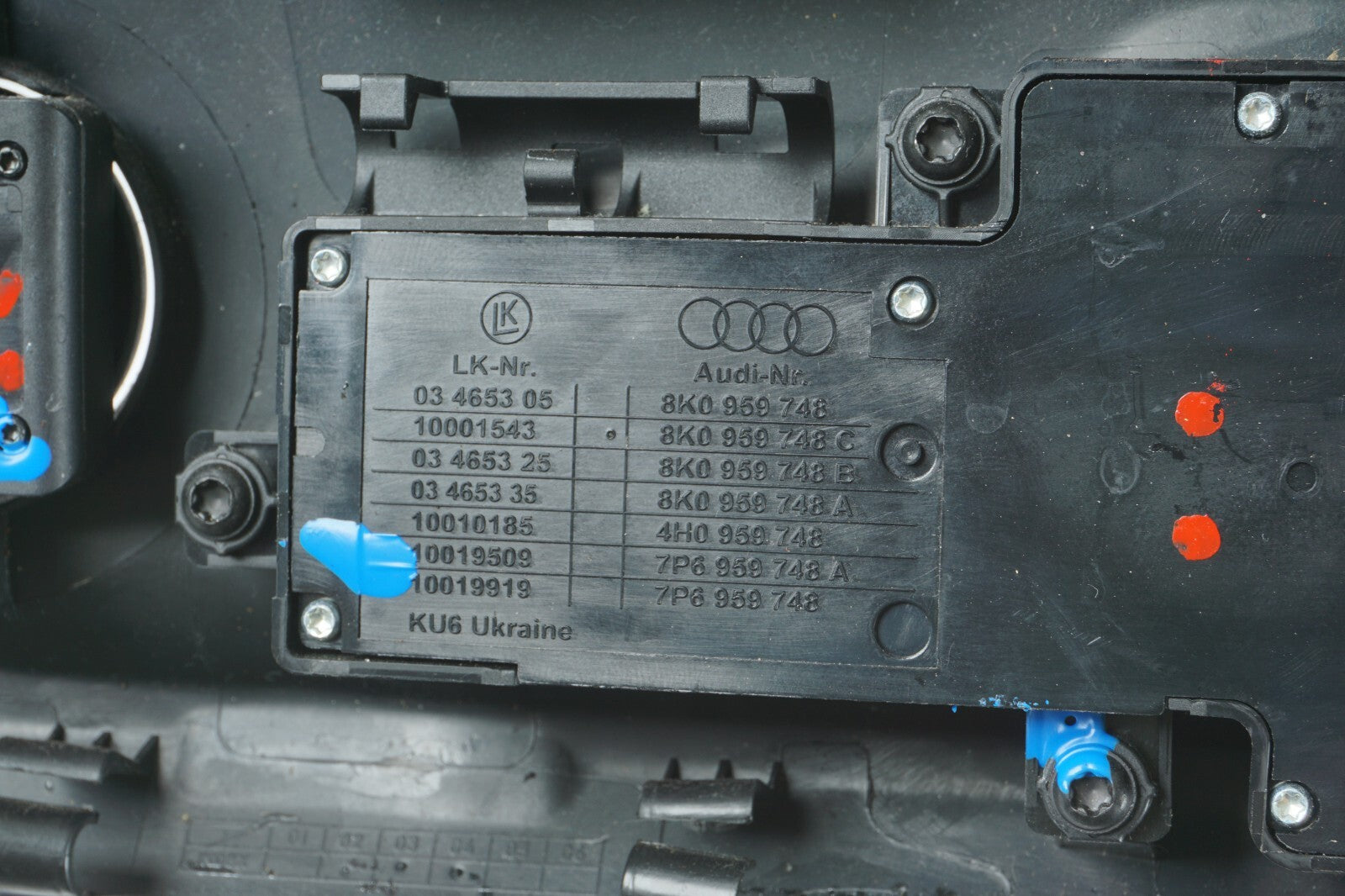 2012 - 2017 AUDI A7 FRONT RIGHT PASSENGER SEAT COVER TRIM W/ CONTROL SWITCH OEM