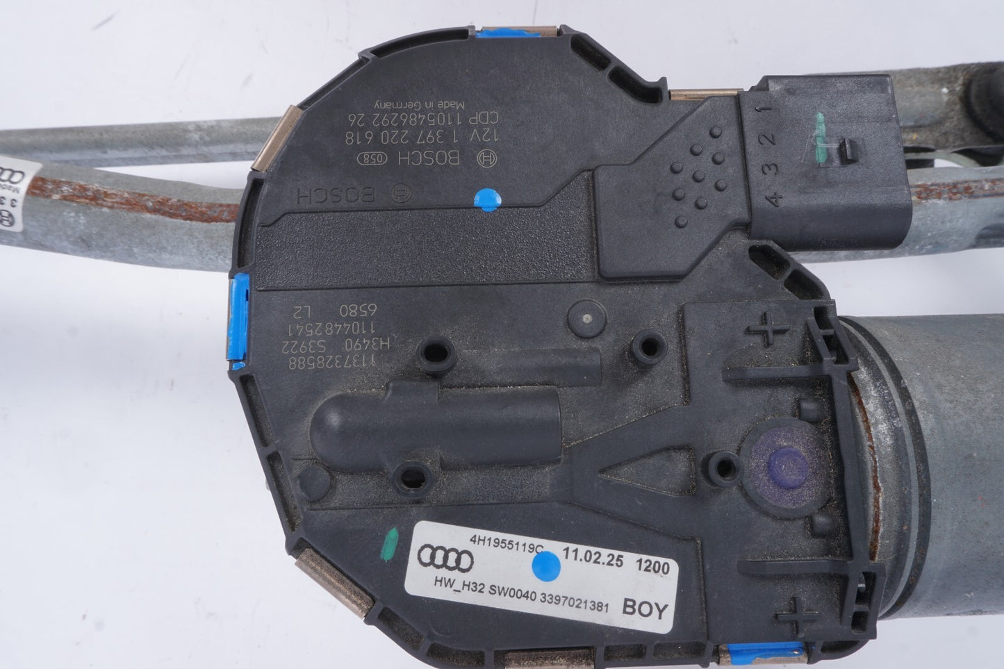 2011 - 2018 Audi A8L A8 Windshield Wiper Wiper Motor & Linkage OEM