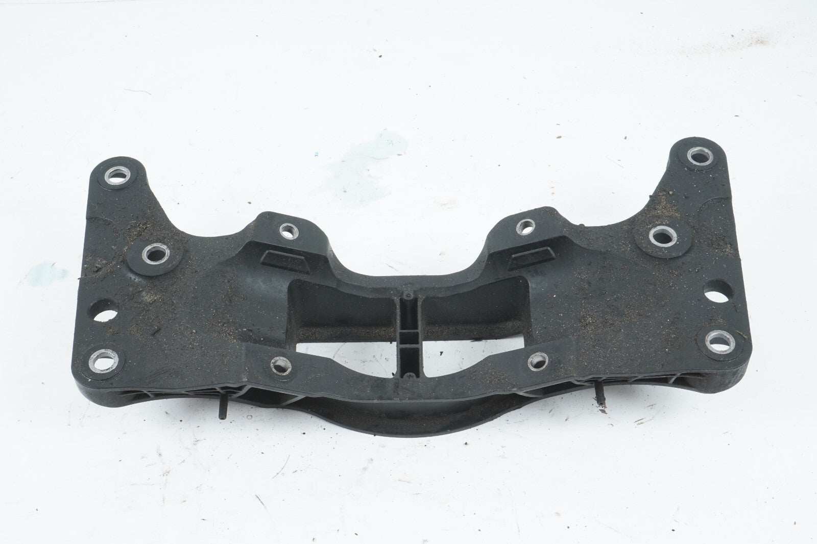 2012 - 2016 BMW 650i RWD GEARBOX SUPPORT MOUNT BRACKET MOUNT 69261510 OEM