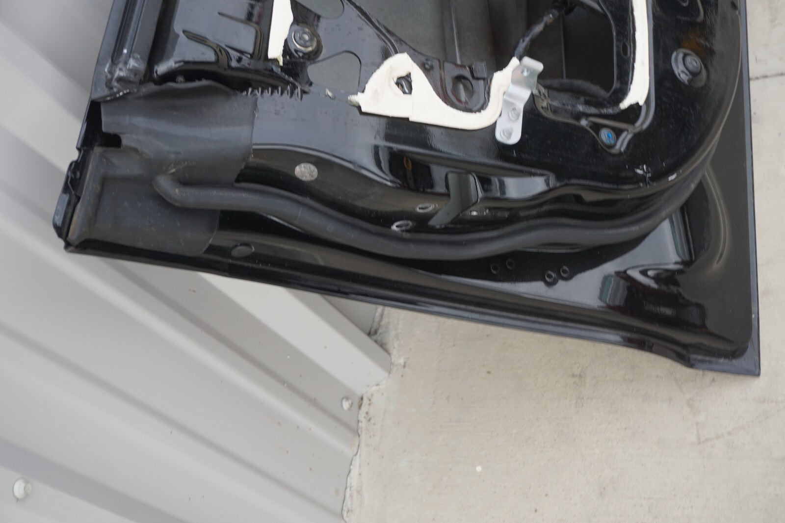 2014 - 2022 Maserati Ghibli Front Left Driver Door Shell OEM