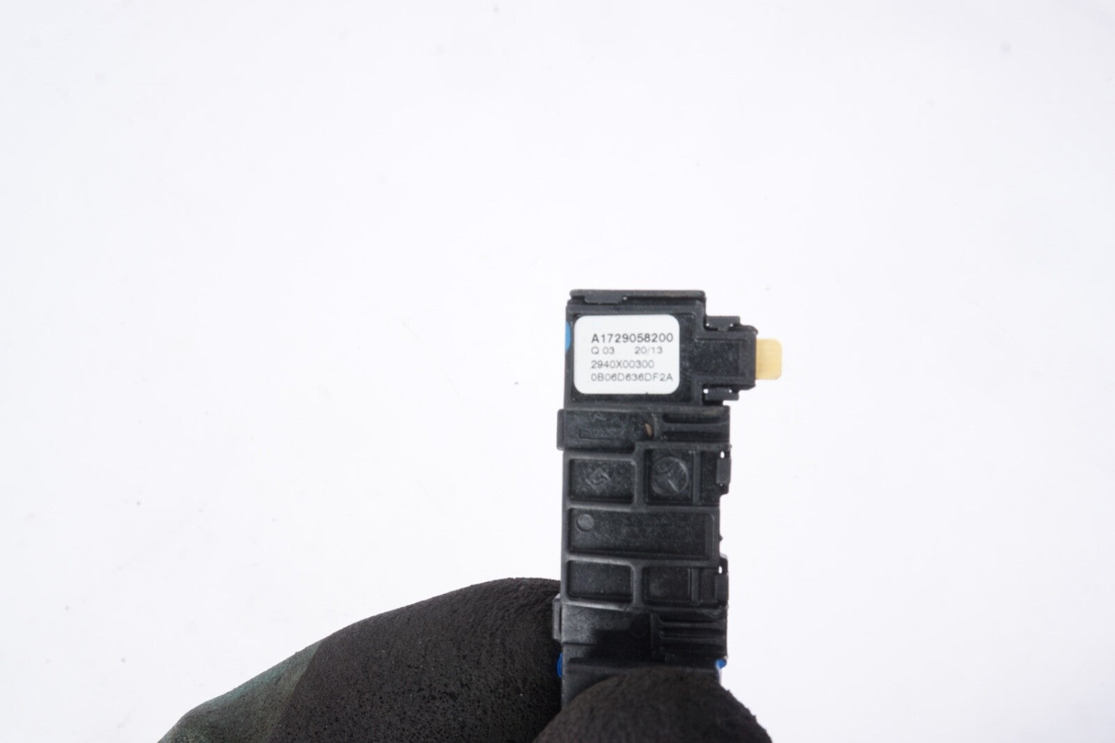 2010-2017 MERCEDES-BENZ E350 E550 - Humidity / TEMP Sensor 1729058200