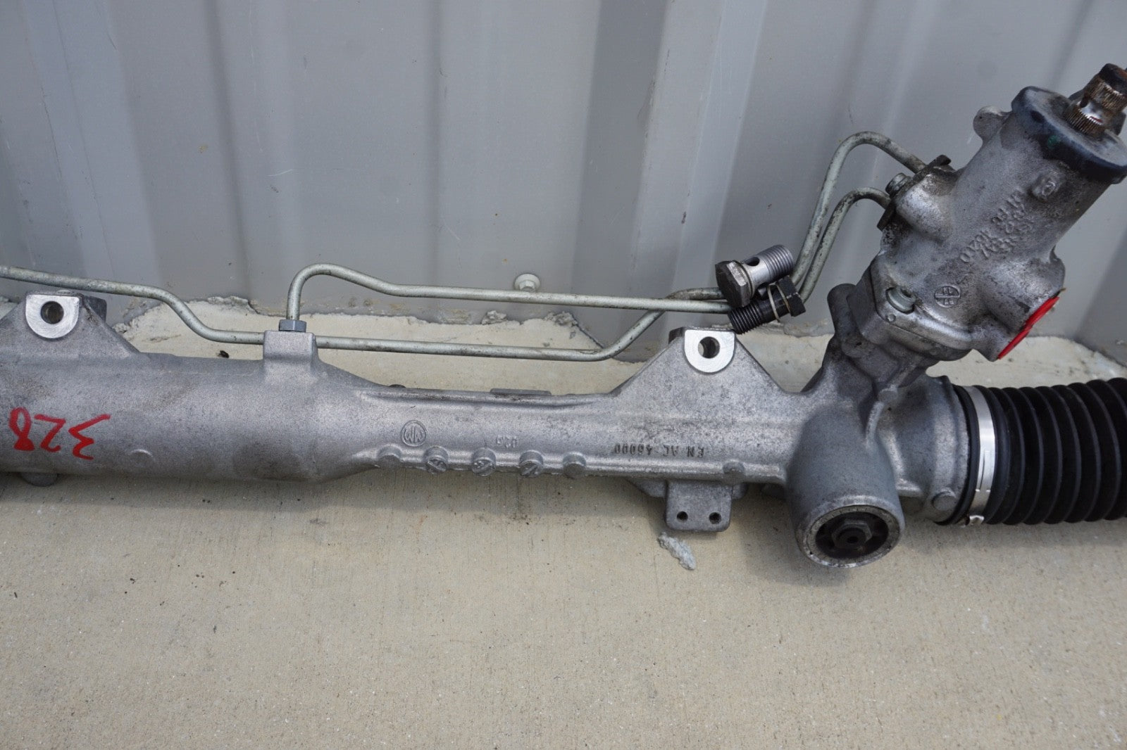 2008 - 2013 BMW 328i Front Lower Power Steering Rack & Pinion 6777459 OEM