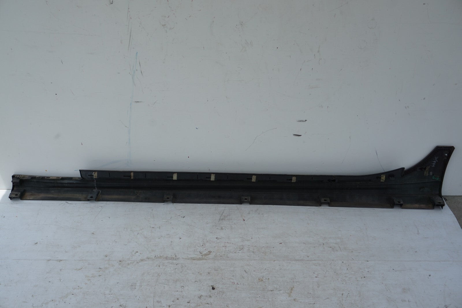 2014-2017 MASERATI GHIBLI RIGHT PASSENGER SIDE ROCKER PANEL SKIRT MOLDING OEM