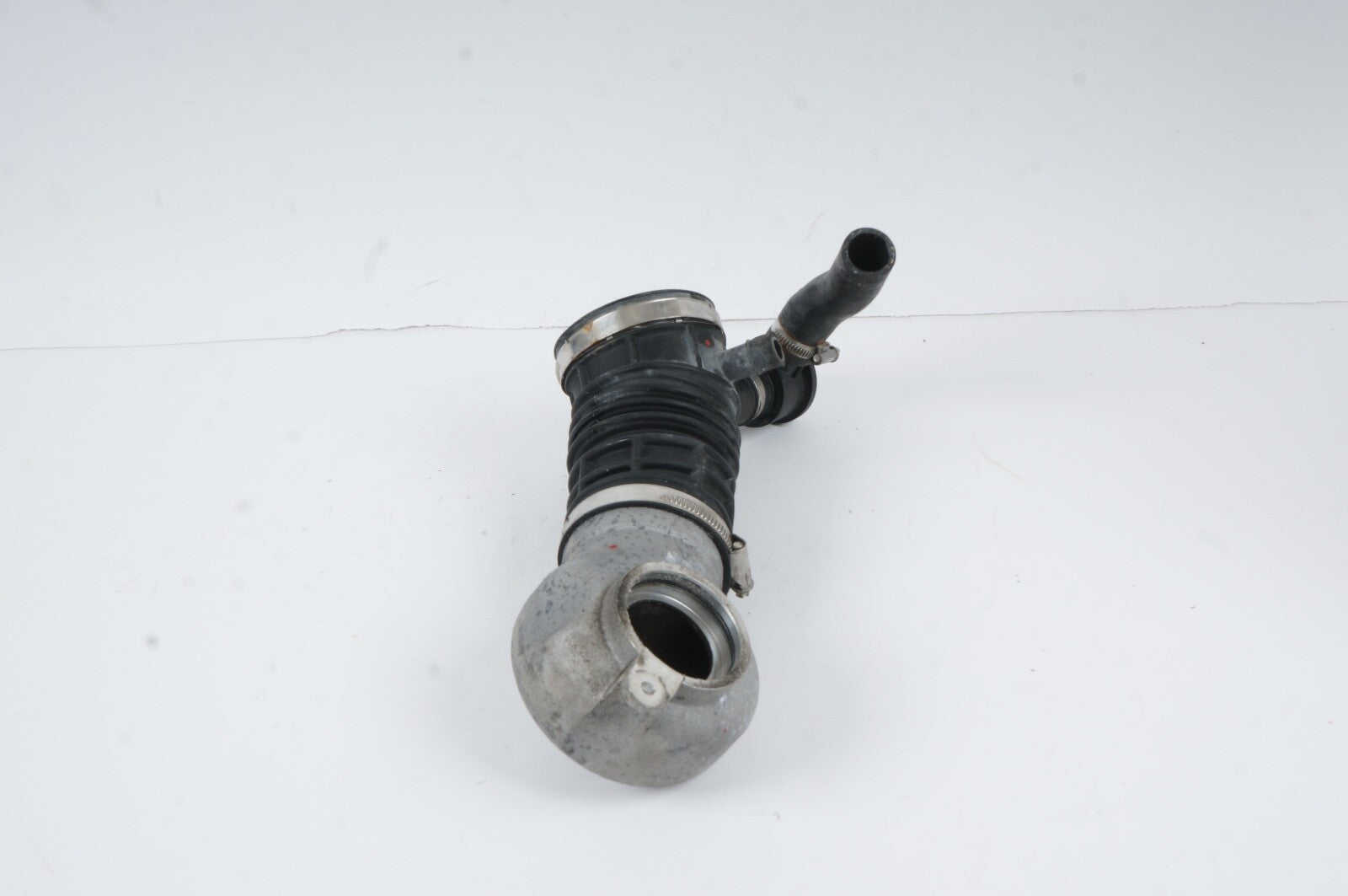 2010 - 2020 Bentley Mulsanne Left Driver Turbocharger Elbow Pipe Hose Line