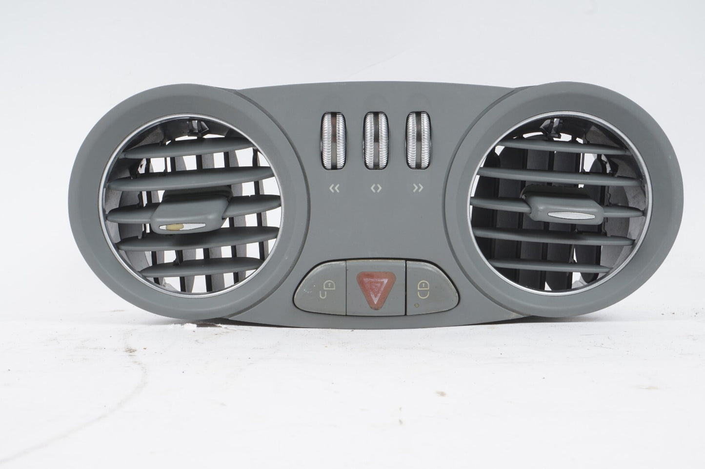 03-06 Mercedes SL500 SL55 Center Dashboard Hazard Dash Vent * FOR PARTS*  OEM