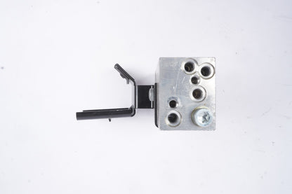 2006 - 2013 VOLVO C70 CONVERTIBLE HYDRAULIC VALVE MODULE OEM