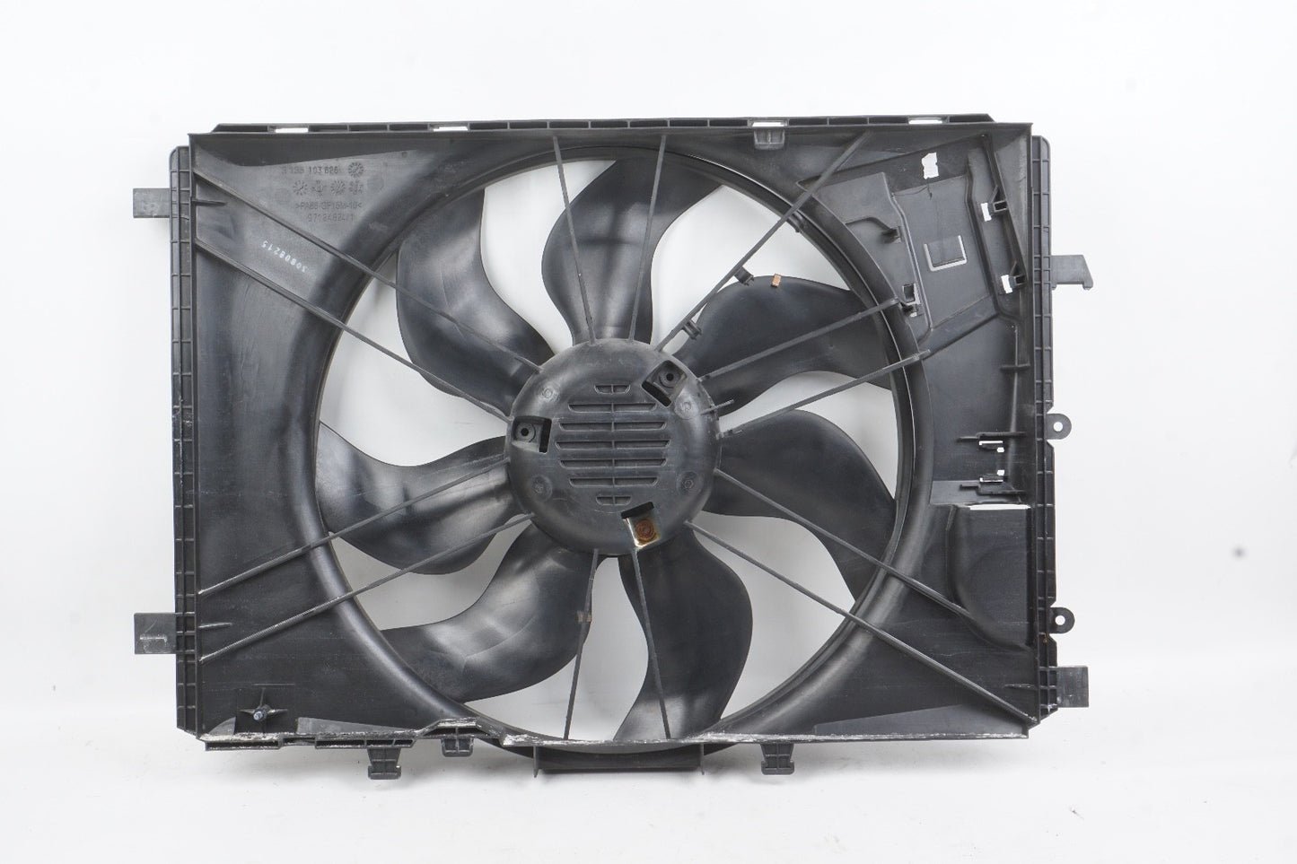 2008 - 2018 MERCEDES C250 Engine Radiator Cooling Fan Shroud NO MOTOR