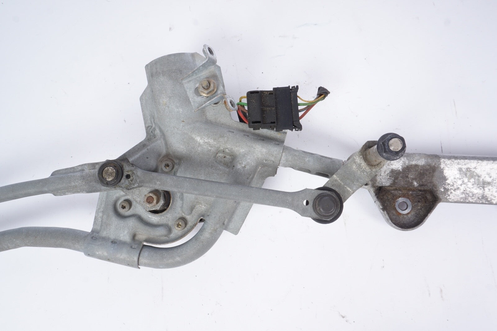 2003 - 2012 Mercedes R230 SL500 Front Windshield Wiper Motor And Link 0390241442