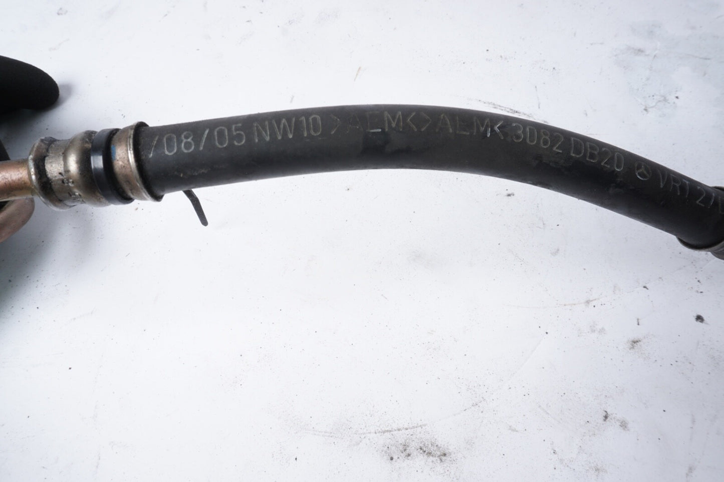 03-06 Mercedes R230 SL500 Power Steering Cooling Hose Pipe Line 2303203253 OEM
