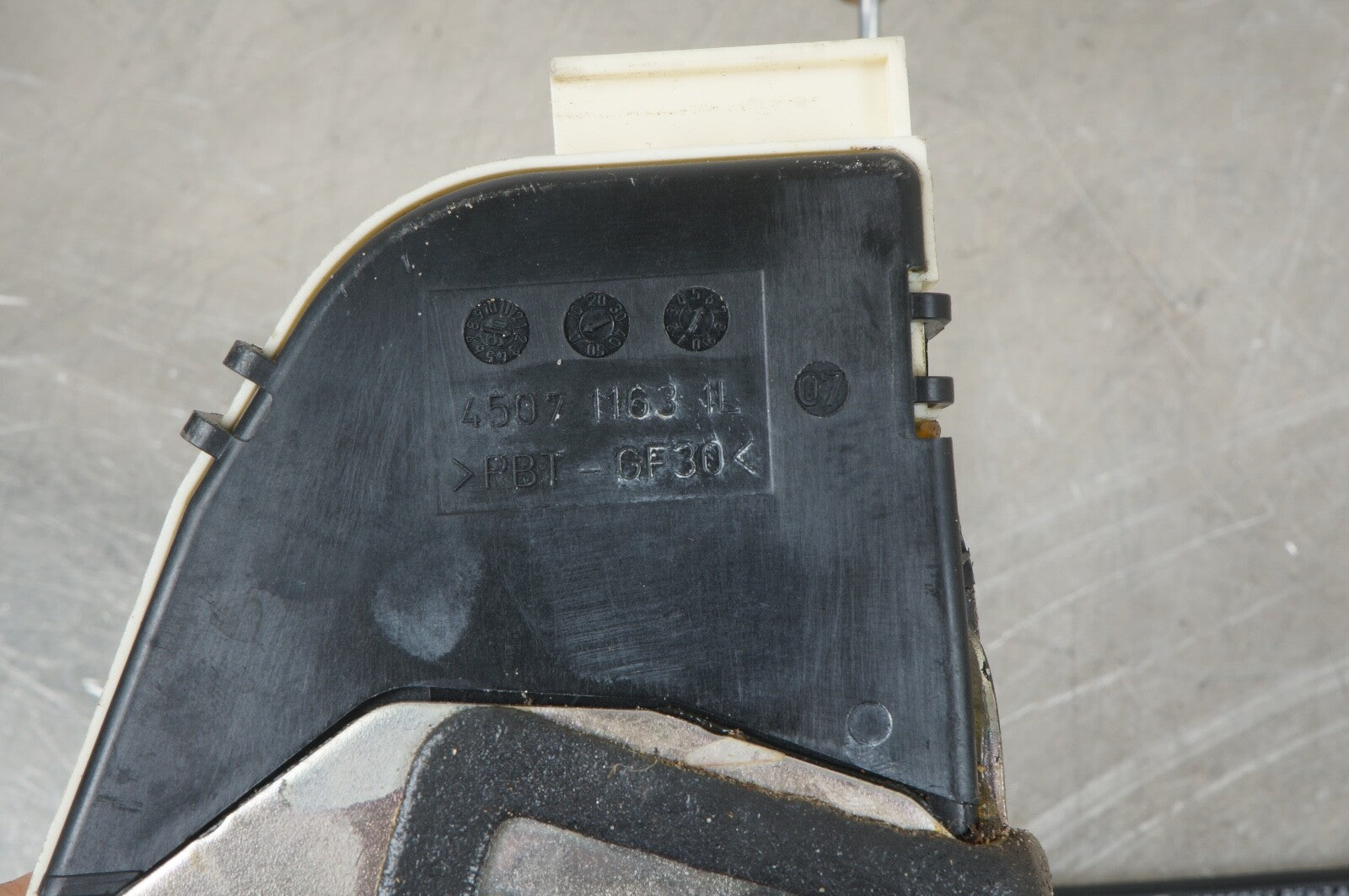 07-14 Mercedes W221 S550 CL550 Front Left Driver Door Lock Latch Actuator OEM