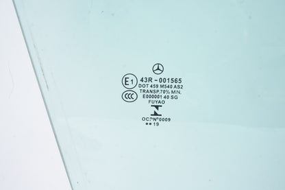 2015 - 2020 Mercedes X156 GLA45 GLA250 FRONT RIGHT WINDOW GLASS OEM