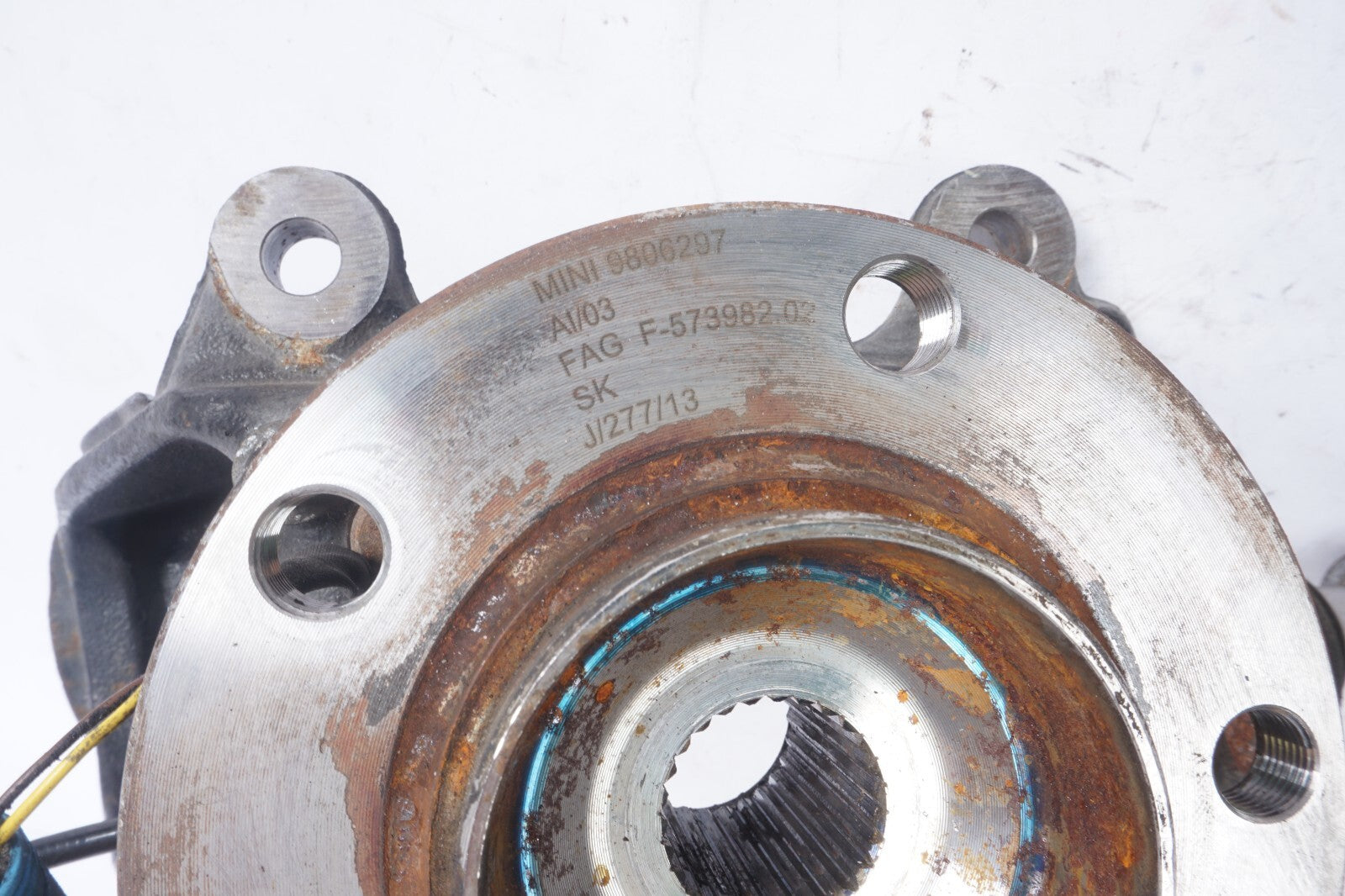 11-16 Mini Cooper Countryman Front Right Passenger Spindle Knuckle Wheel Hub OEM