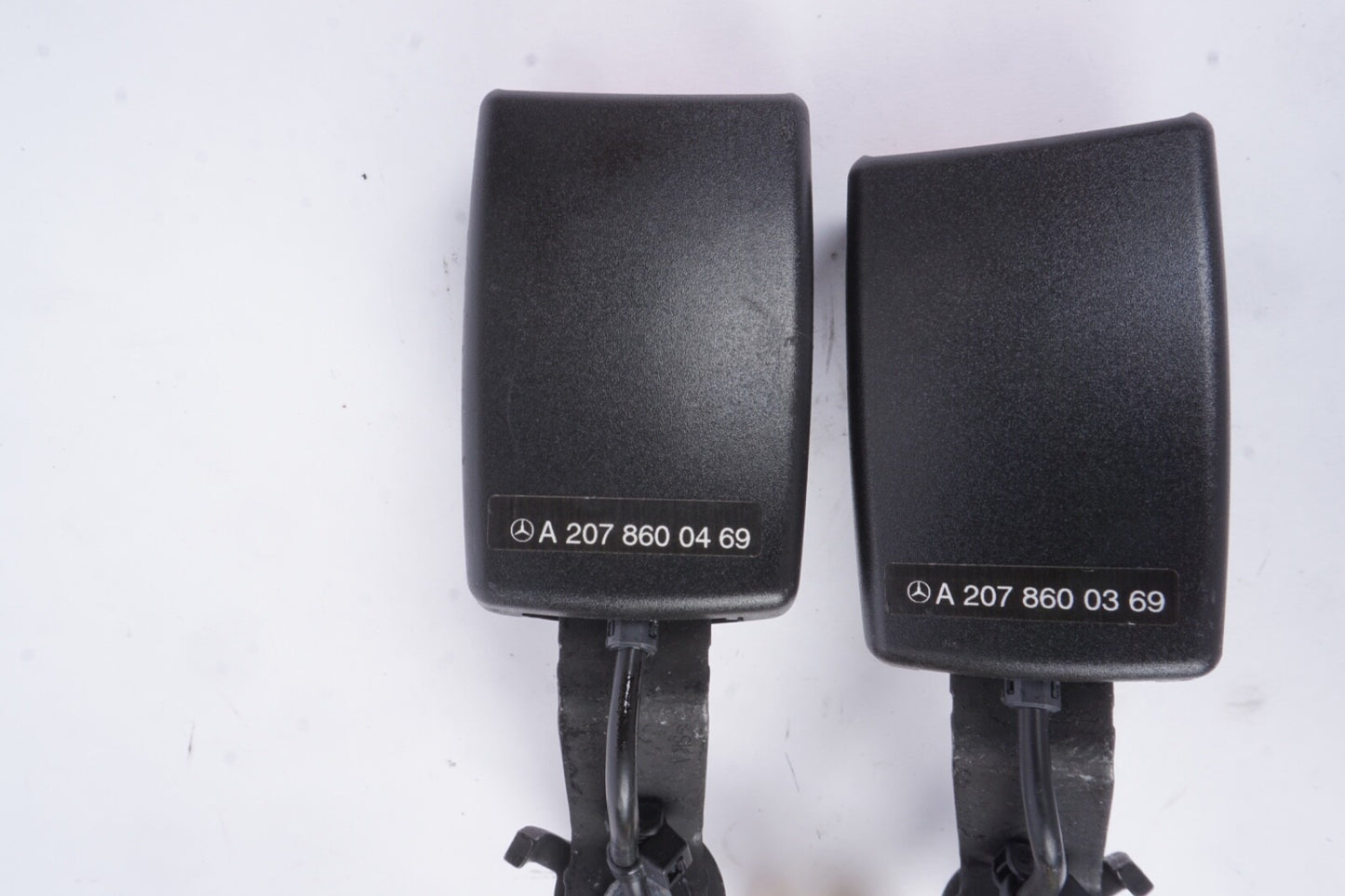 10-17 Mercedes W207 E350 E550 Rear Seat Belt Buckle Oem PAIR