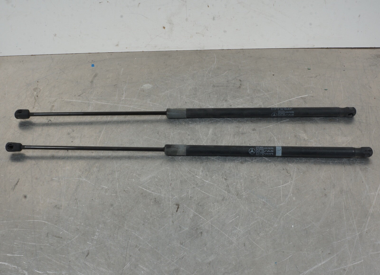 08-14 MERCEDES-BENZ C300 HOOD LIFT SUPPORT SHOCKS PAIR