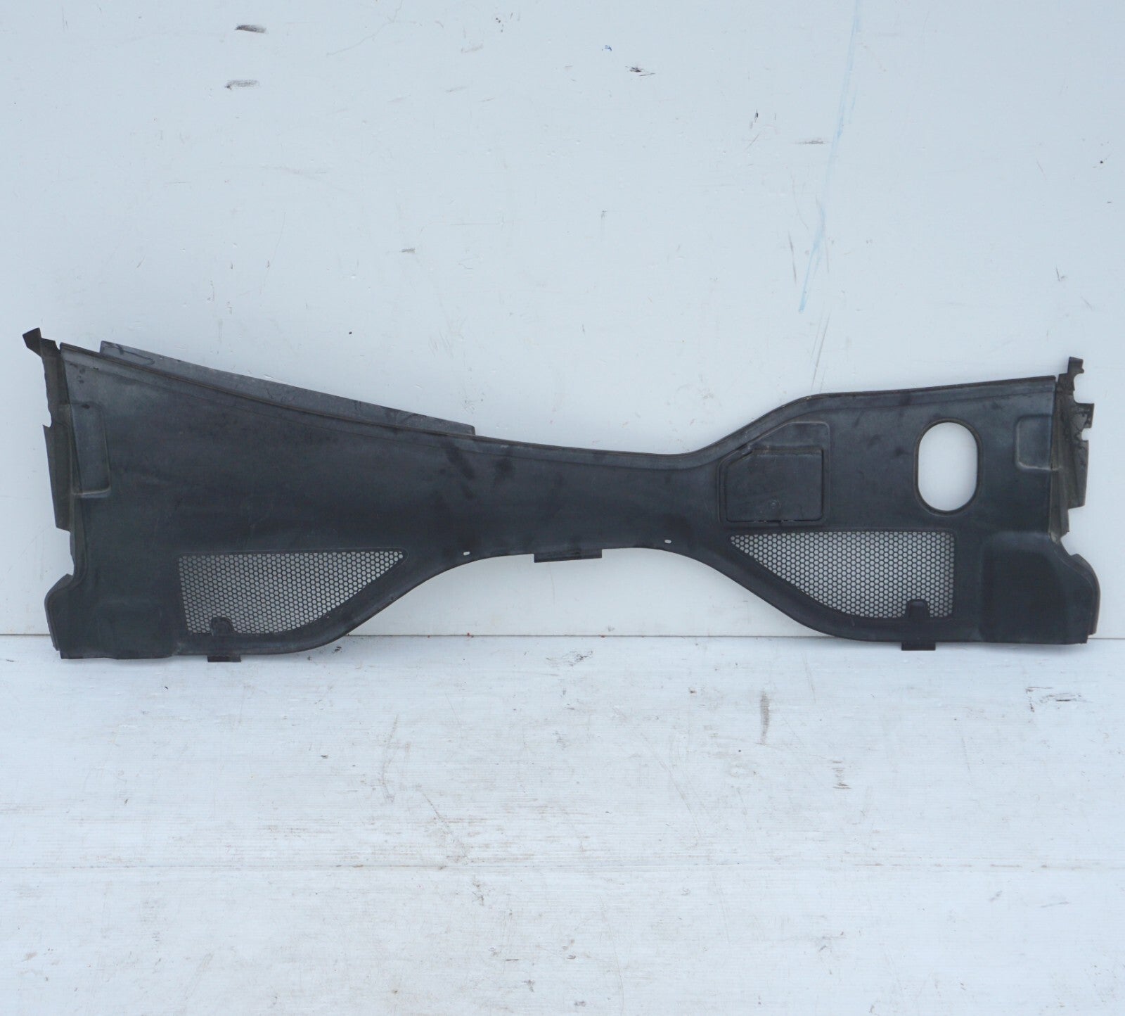 2012 - 2018 AUDI A7 S7 FRONT WINDSHIELD WIPER COWL GRILLE COVER PANEL OEM
