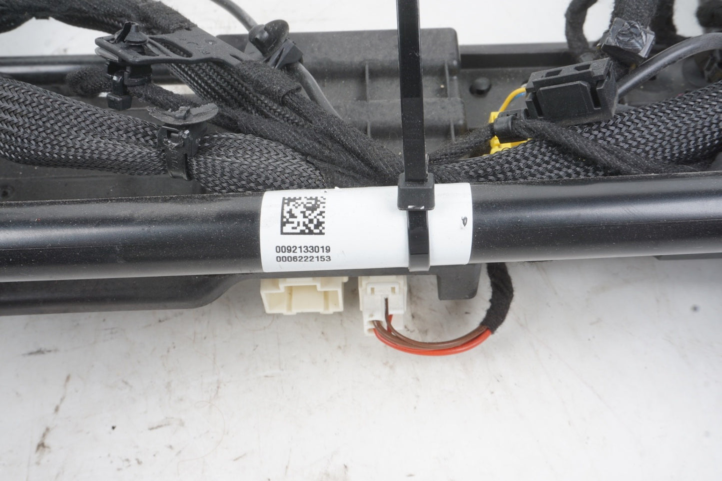 2020 - 2024 Mercedes X243 EQB30 Front Left Lower Seat Track Frame Rail MANUAL