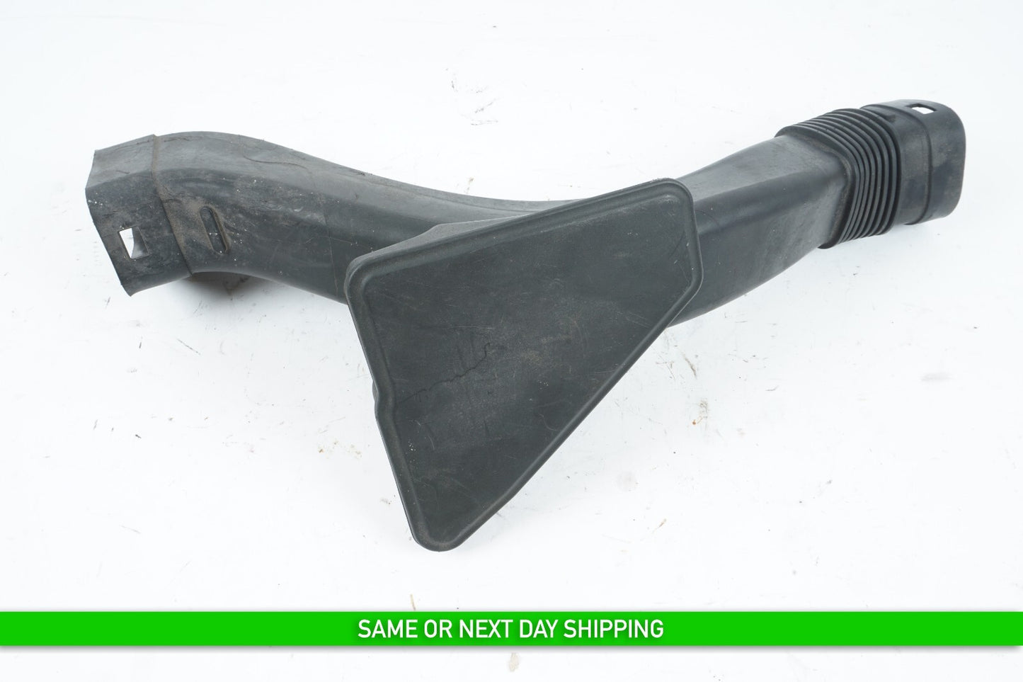 2012-2018 BMW 650i FRONT RIGHT SIDE AIR CHANNEL INTAKE CLEANER DUCT TUBE  OEM
