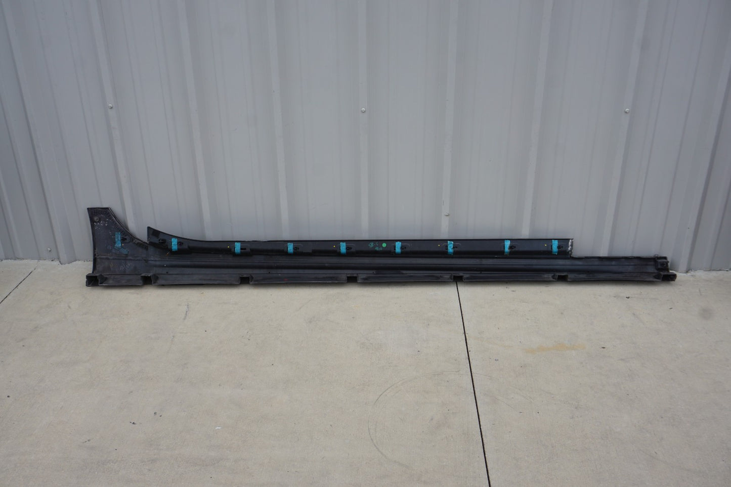 2014 - 2022 Maserati Ghibli Left Driver Side Rocker Panel Skirt Molding OEM