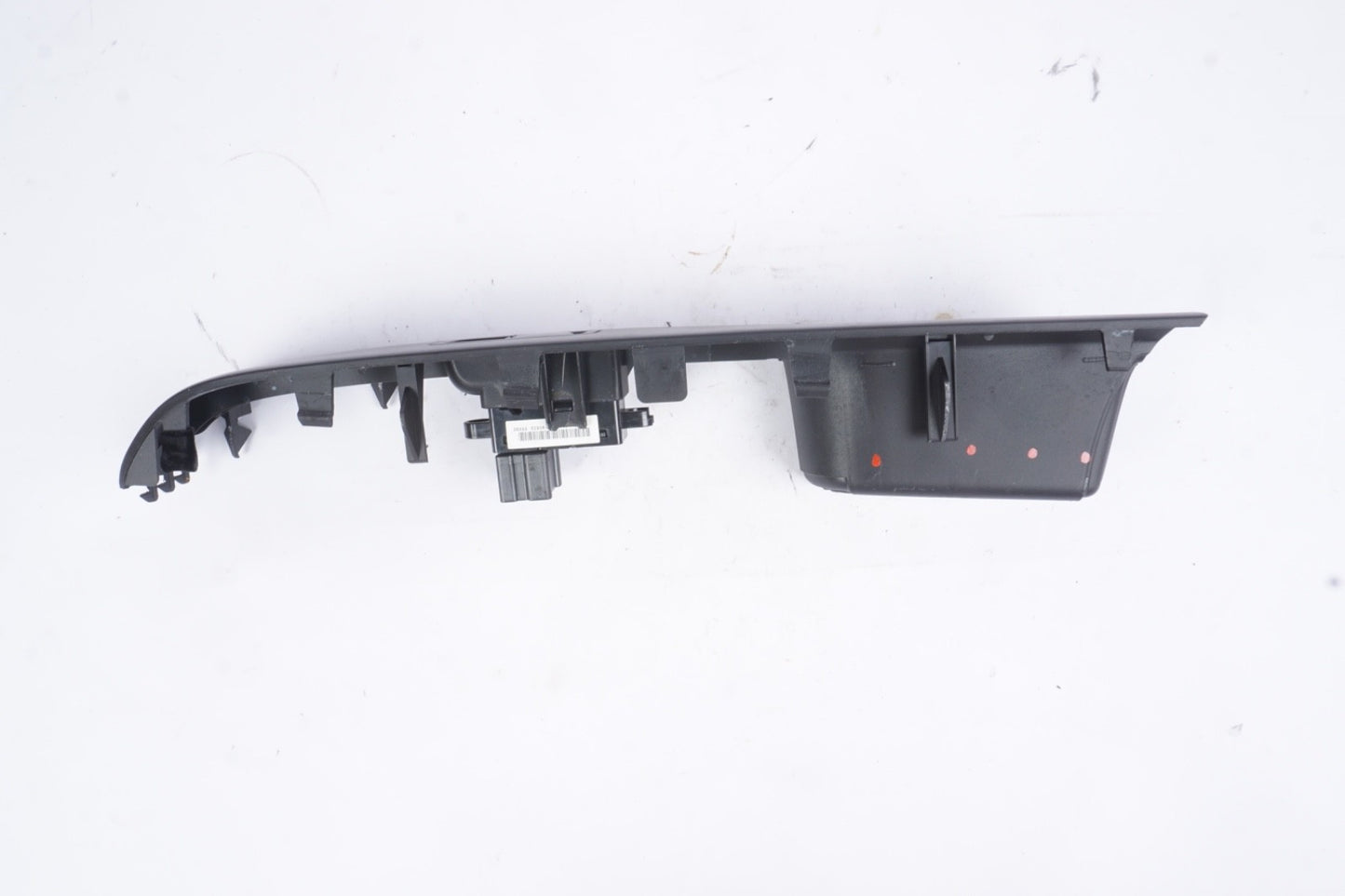 2019-2024 NISSAN TITAN REAR RIGHT PASSENGER SIDE DOOR WINDOW CONTROL SWITCH OEM