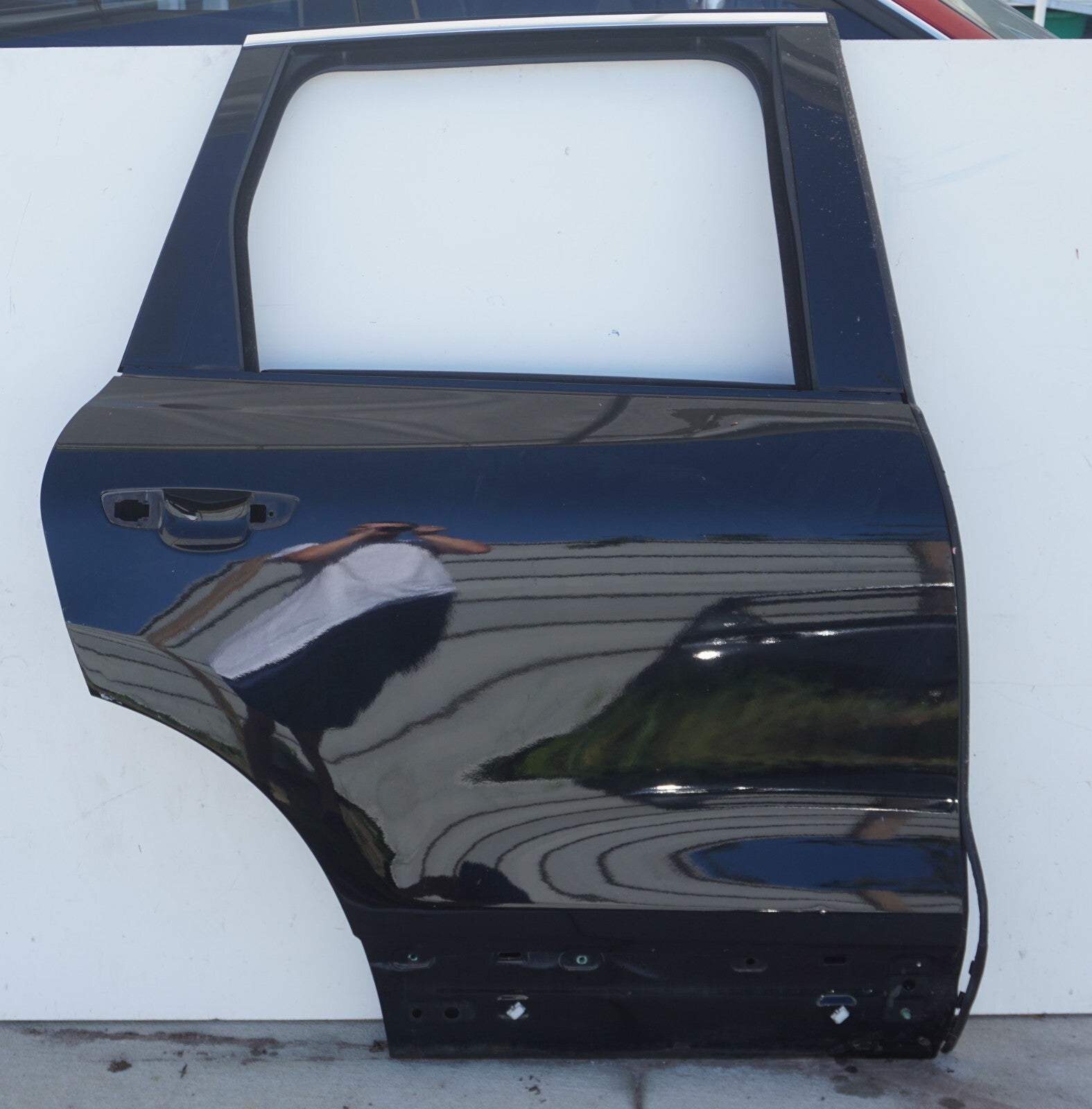 2011-2018 PORSCHE CAYENNE REAR RIGHT PASSENGER SIDE DOOR SHELL OEM