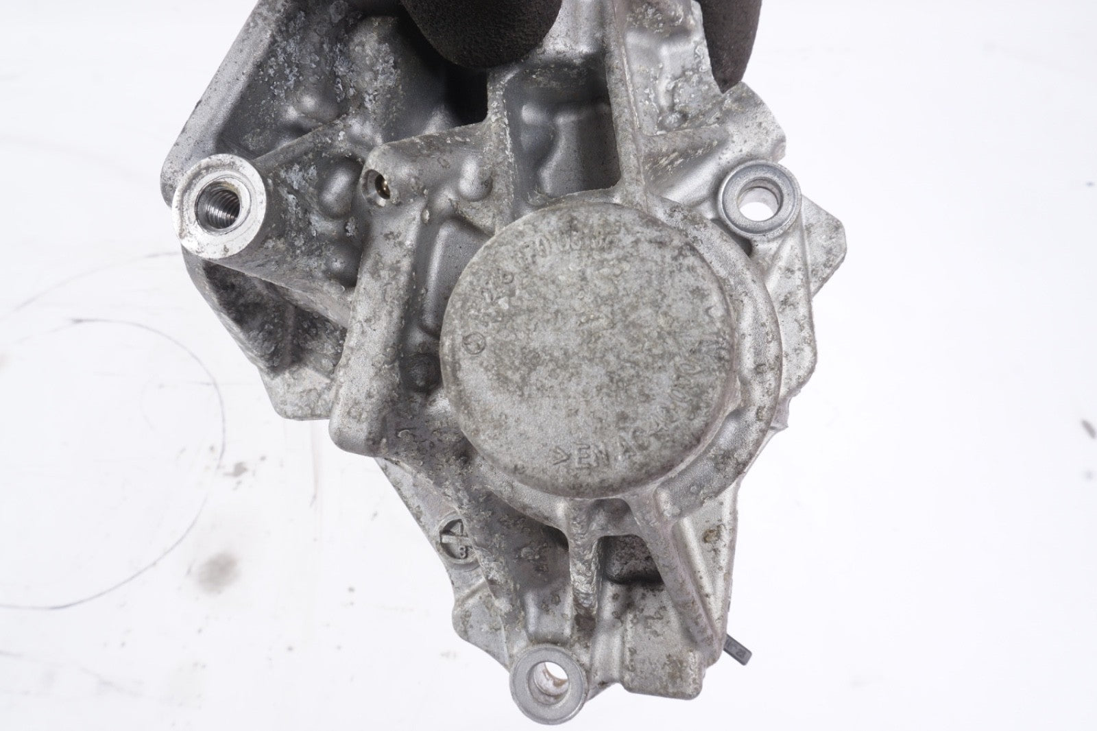2014-2017 MERCEDES W222 S550 4.6L V8 HIGH PRESSURE FUEL PUMP HOUSING OEM