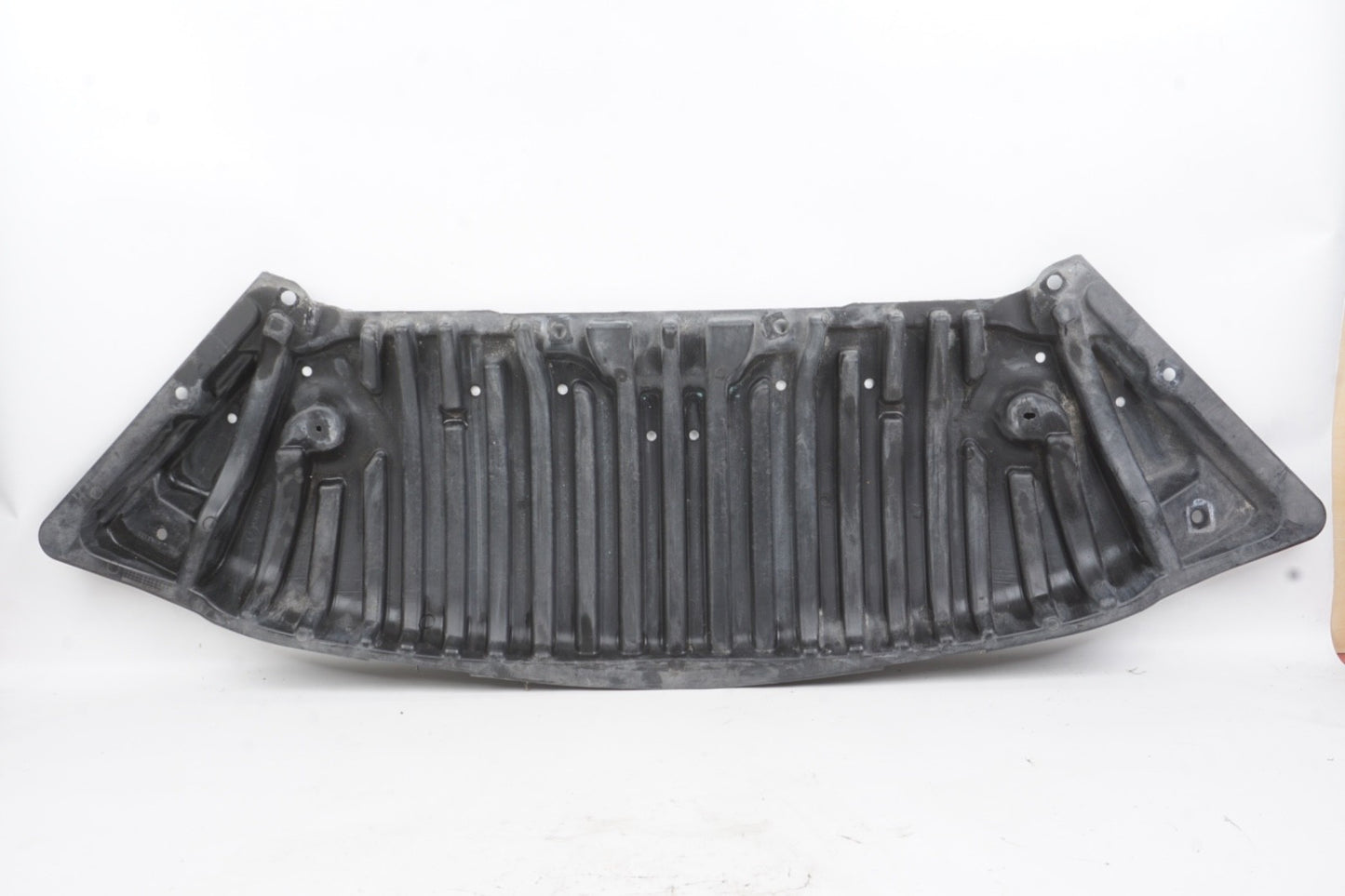 2008 - 2014 MERCEDES C200 C250 C300 C350 Engine Front Lower Mud Flap Splash Guar