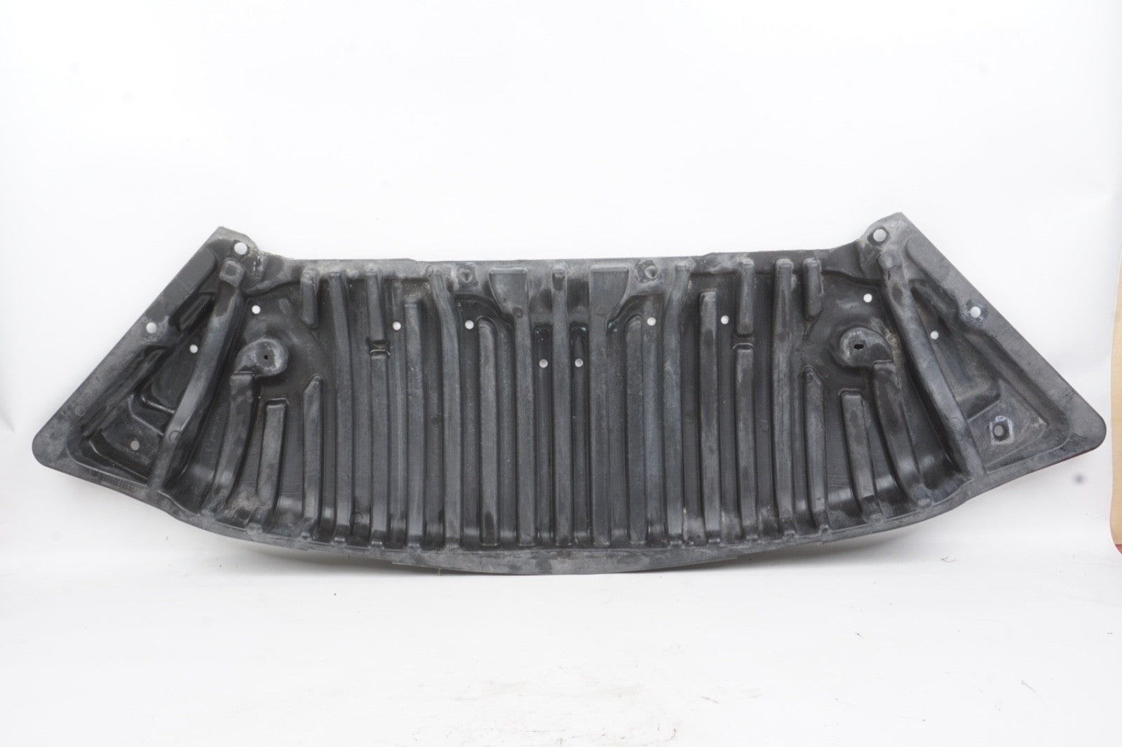 2008 - 2014 MERCEDES C200 C250 C300 C350 Engine Front Lower Mud Flap Splash Guar