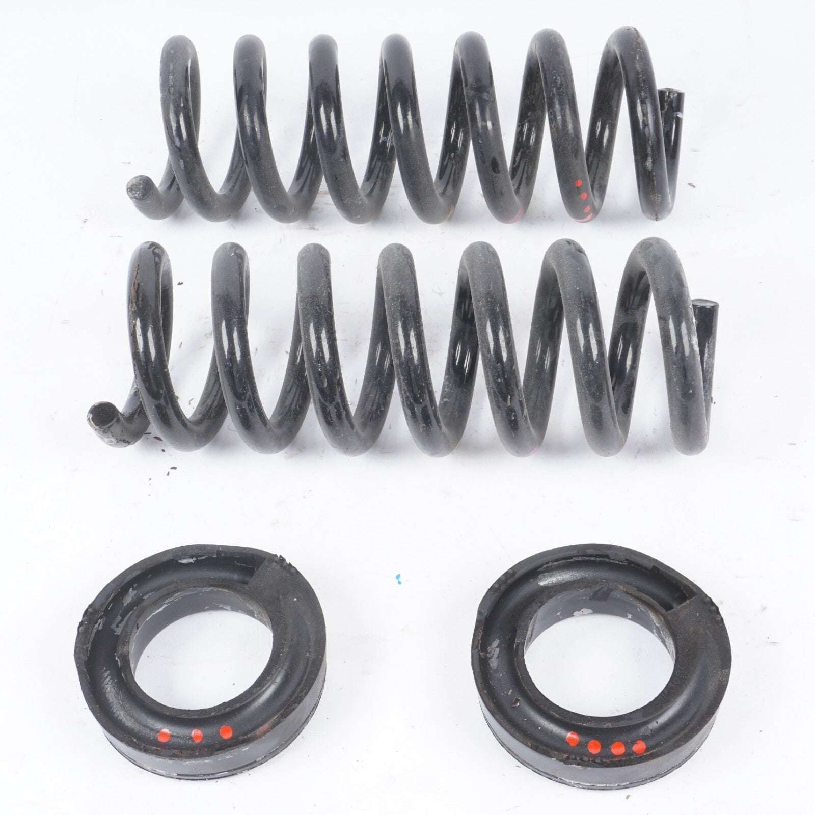 11-17 Mercedes E350 E550 Convertible Rear Coil Spring Lh & Rh OEM