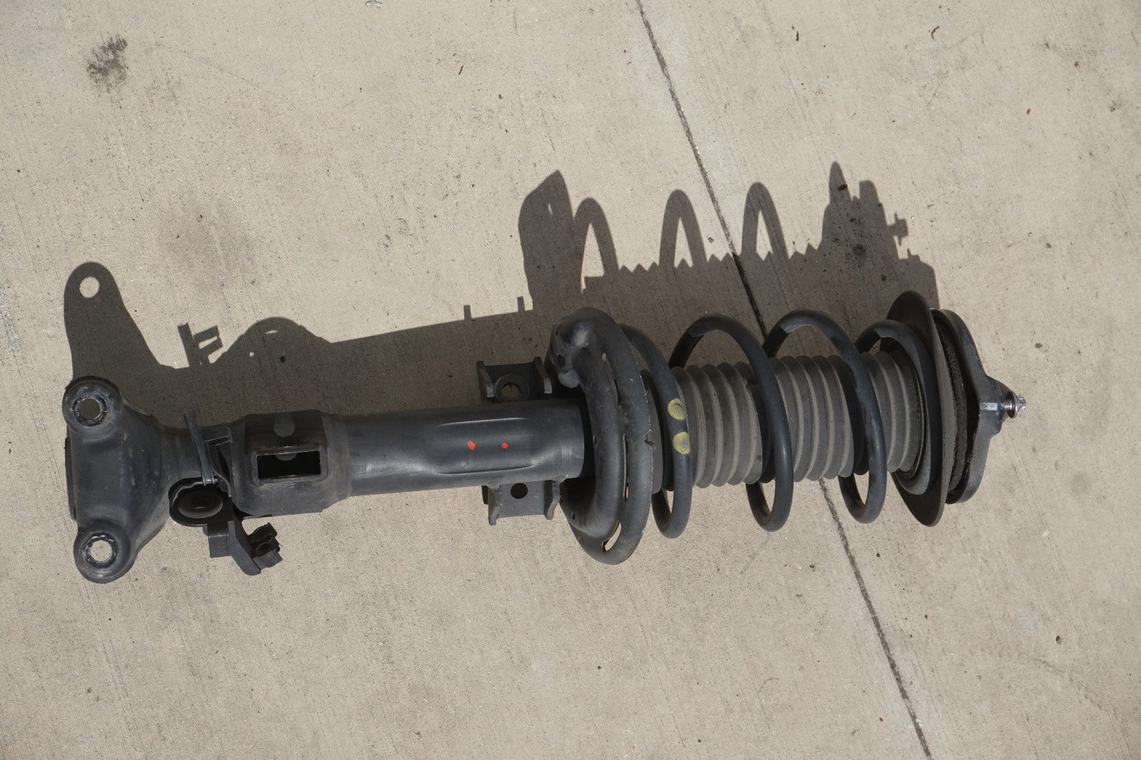 2008-2014 Mercedes W204 C300 Front Left or Front Right Shock Strut Absorber OEM