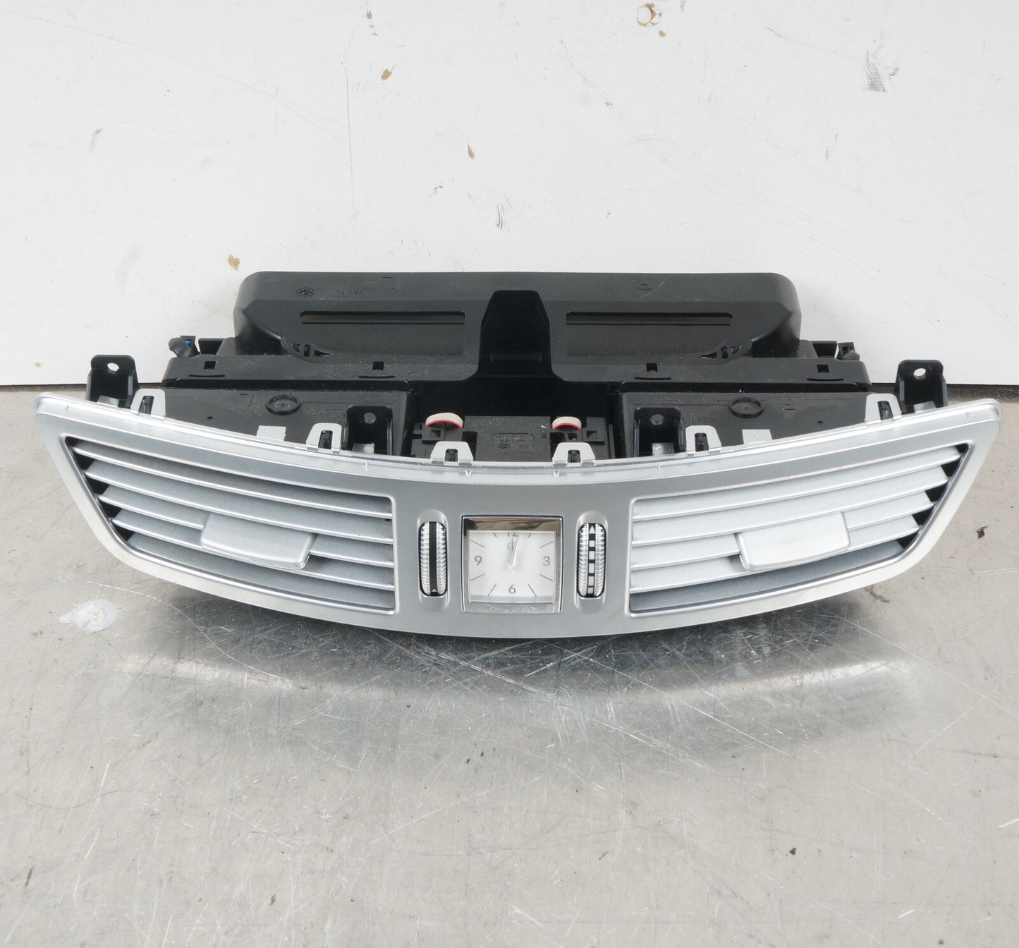 07-13 Mercedes W221 S550 S400 S600 Center Dash Air AC A/C Heater Vent OEM