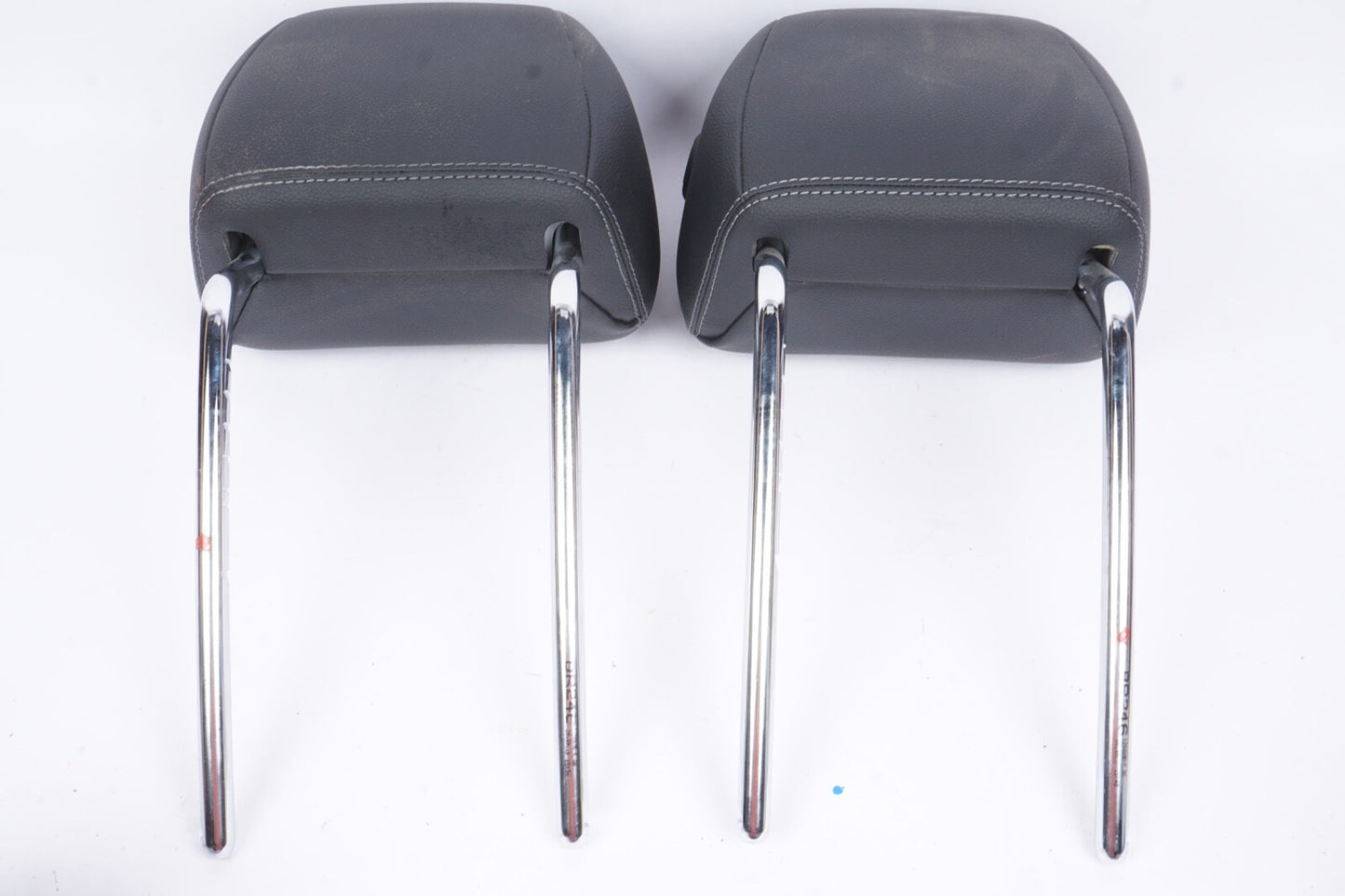 2015-2020 Mercedes GLA250 Front Seat Black Leather Left Right Headrest OEM