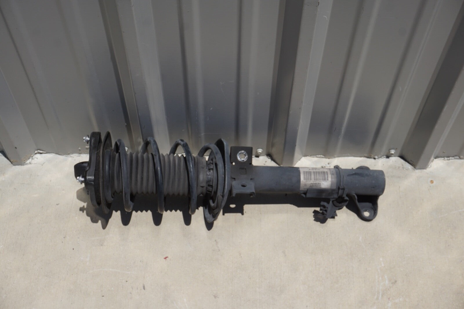 2014 2015 MERCEDES E400 COUPE OEM FRONT STRUT ASSEMBLY DRIVER LEFT 2043202866